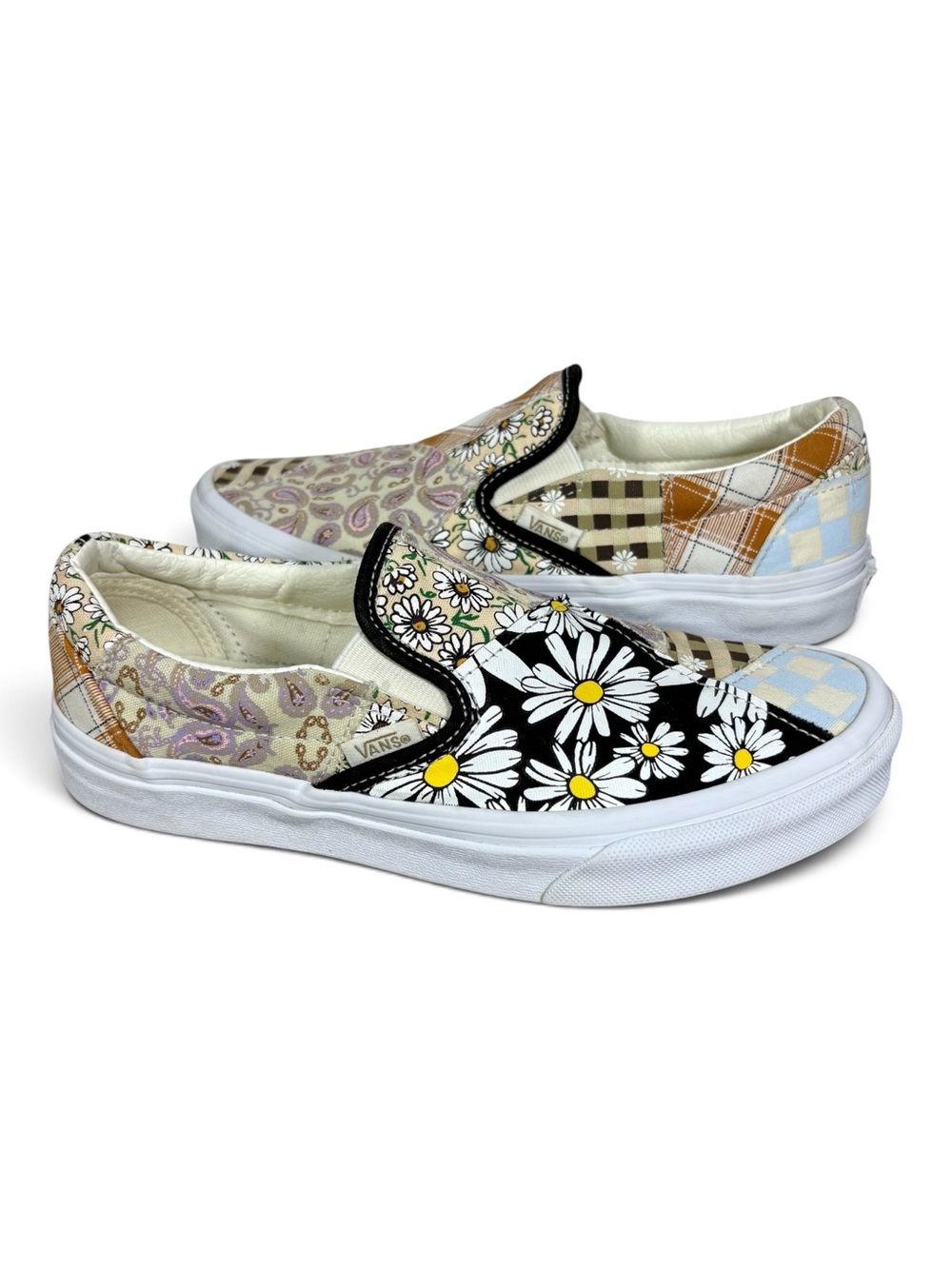 Vans Slip-On Daisy & Patchwork Sneakers - woman’s 7